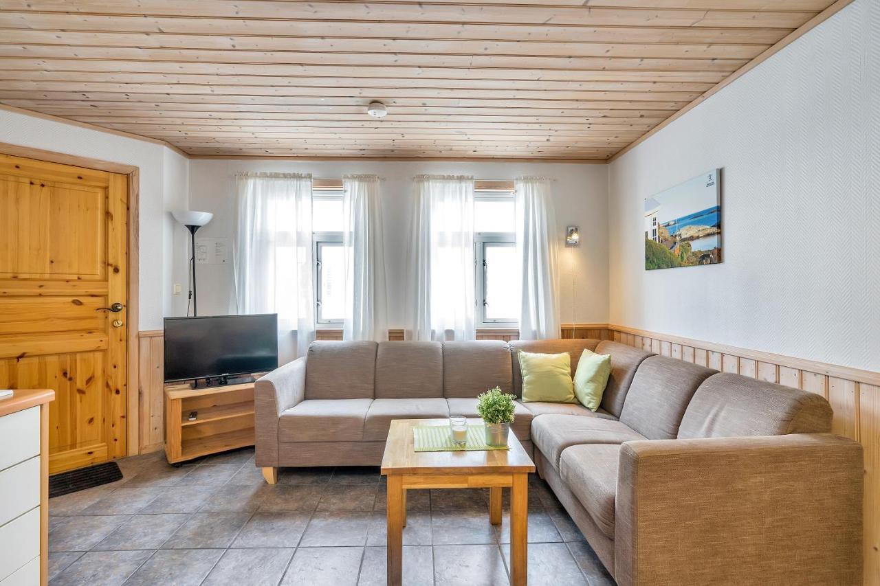 Skottevik Feriesenter Hotel Exterior photo